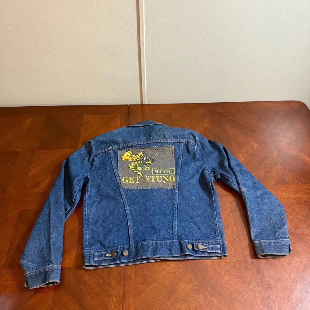 Vintage Rustler Denim Trucker‎ Jacket M Mickey's Get Stung Patch Punk Pins read